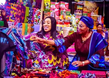 FG Rolls Out Renewed Hope “MARKET MONI” Targets to pull 1.5 Million Market Women out of Poverty by supporting their small businesses