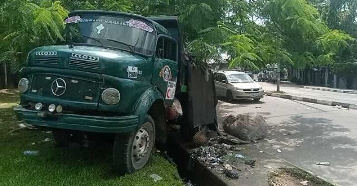 Suspected Brake Failure Leaves Four CUDA Staff Injured In Calabar
