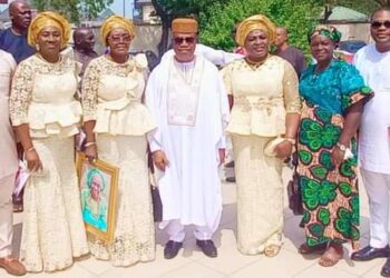 Prof. Ivara Esu grace sister-in-law’s burial