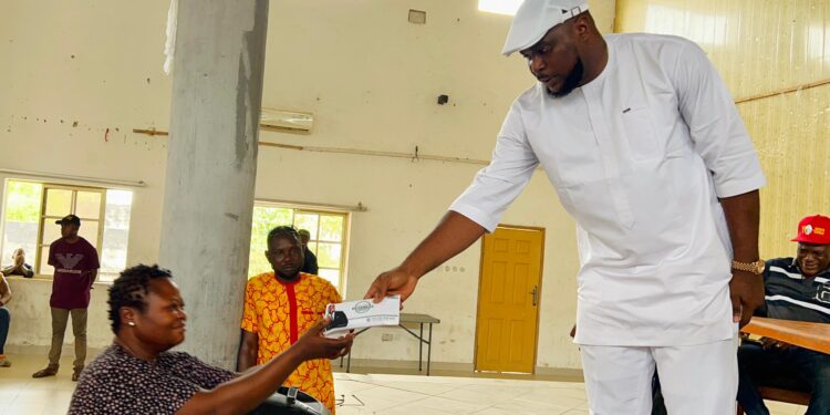 Women’s Day: Cross River Lawmaker, Cyril Omini Empowers Constituents with ₦15 Million Cash Grants