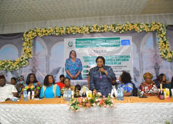 Otu’s HUWIB Holds Successful TownHall Sessions, Distributes Essential Kits to Pregnant Women and Nursing Mothers