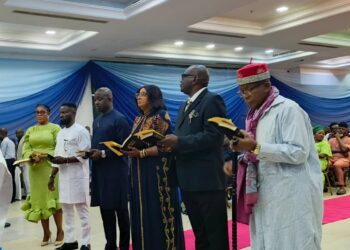Gov. Otu inaugurates C’River Traditional Rulers Council chairman, six other gov’t bodies