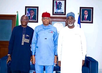 Gov. Otu Calls On Federal Lawmakers To Enact Legislation To Boost Economic Growth