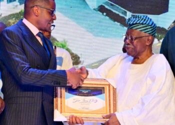 Governor Bassey Otu Honoured As “Governor Of The Year On Economic Transformation”