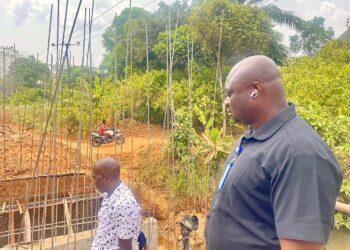 Undiandeye Makes Unscheduled Visit to Project Site