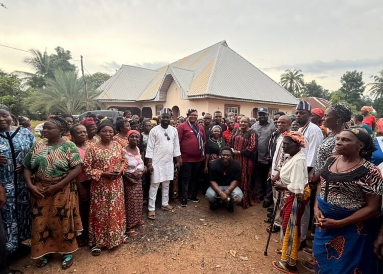 New Yam Festival: Obudu Chairman’s Aide, Julius Akem, Donates Food Items, Cash to Women